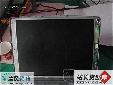 维修纪实：笔记本电脑开机白屏 花屏维修（图二）